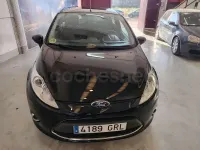 Usado Ford Fiesta Titanium 90 CV (66 kW) 2009 Negro Berlina
