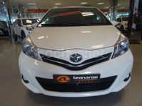 Usado Toyota Yaris Active 99 CV (72 kW) 2011 Blanco Berlina