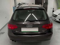 Usado Audi A4 Advanced 136 CV (100 kW) 2012 Marrón Familiar