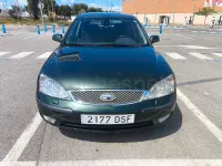 Usado Ford Mondeo Ambiente 115 HP (84 kW) 2006 Verde Sedan