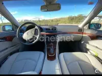 Usado Mercedes E270 Elegance 177 CV (130 kW) 2004 Azul Berlina