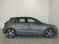 Usado Audi A1 Sportback 116 CV (85 kW) 2025 Gris Utilitario