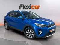 Usado Kia Stonic 101 CV (74 kW) 2024 Azul SUV