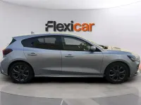 Usado Ford Focus ST-Line 125 CV (91 kW) 2023 Gris Berlina