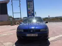 Usado Seat Leon Sport 110 CV (80 kW) 2004 Azul Utilitario