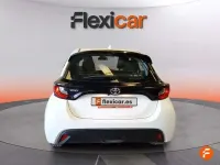 Occasion Toyota Yaris Business Edition 72 PK (52 kW) 2022 Wit Hatchback
