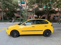 Usado Seat Ibiza Reference 70 CV (51 kW) 2008 Amarillo Berlina