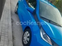 Usado Toyota Aygo X-play 69 CV (50 kW) 2018 Azul Utilitario