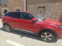 Usado Peugeot 3008 Allure 131 CV (96 kW) 2021 Rojo SUV
