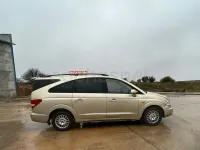 Usado SsangYong Rodius Limited 165 CV (121 kW) 2006 Beige Monovolumen