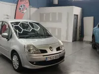 Usado Renault Grand Modus Dynamique 90 CV (66 kW) 2011 Gris / plata Monovolumen