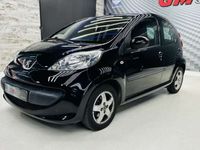 usado Peugeot 107 1.0i Urban Move