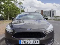 Usado Ford Focus Trend 125 CV (91 kW) 2017 Gris / plata Berlina