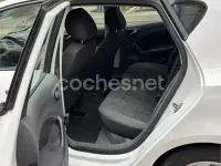 Usado Seat Ibiza Reference 85 CV (62 kW) 2012 Blanco Berlina