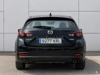 Usado Mazda 3 Edition 120 CV (88 kW) 2018 Negro Berlina