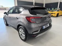 Usado Renault Captur Engineered 160 CV (117 kW) 2022 Gris / plata SUV