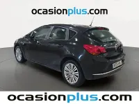 Usado Opel Astra Excellence 110 CV (80 kW) 2014 Negro