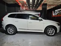 Usado Volvo XC60 Momentum 190 CV (139 kW) 2019 Blanco SUV