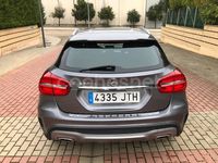 Usado Mercedes GLA200 AMG line 136 CV (100 kW) 2017 Beige SUV
