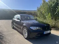 Usado BMW 118 122 CV (89 kW) 2007 Negro Utilitario