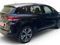 Usado Renault Scénic Zen 132 CV (97 kW) 2016 Negro