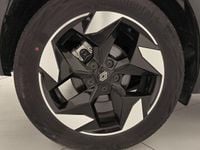 Usado Renault Captur Zen 100 CV (73 kW) 2025 Gris SUV