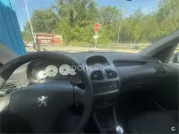 Usado Peugeot 206 75 CV (55 kW) 2003 Gris / plata Berlina