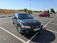 Usado Volvo S60 Momentum 163 CV (119 kW) 2006 Verde Berlina