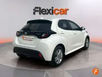 Usado Toyota Yaris Business Edition 116 CV (85 kW) 2022 Blanco Utilitario