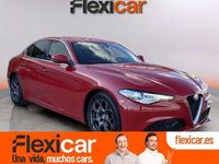 Begagnad Alfa Romeo Giulia Executive 180 HK (132 kW) 2018 Röd Sedan