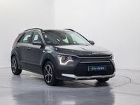 Usado Kia Niro 141 CV (103 kW) 2023 Gris SUV