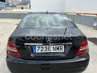 Usado Mercedes C200 136 CV (100 kW) 2012 Negro Berlina