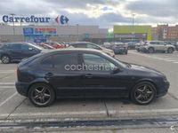 Usado Seat Leon Sport 130 CV (95 kW) 2003 Negro Utilitario