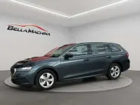 Usado Skoda Octavia Ambition 150 CV (110 kW) 2022 Gris Familiar