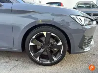 Usado Cupra Leon 190 CV (139 kW) 2024 Gris Utilitario