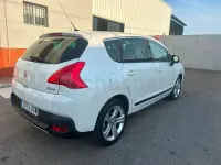 Usado Peugeot 3008 Sport 110 CV (80 kW) 2010 Blanco Familiar