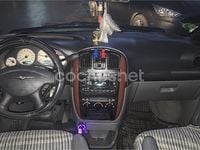 Usado Chrysler Voyager 150 CV (110 kW) 2007 Gris / plata Monovolumen