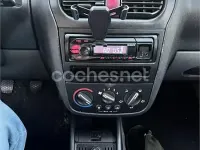 Usado Opel Corsa Edition 65 CV (47 kW) 2001 Gris / plata Utilitario