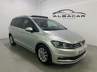 Begagnad VW Touran Advance 115 HK (84 kW) 2019 Grå Minibuss