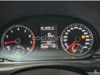 Usado VW Touran Sportline 140 CV (102 kW) 2015 Verde Monovolumen