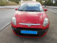 Usado Fiat Punto Active 75 CV (55 kW) 2011 Rojo Utilitario