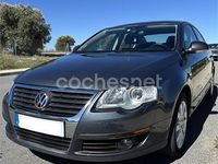 Usado VW Passat Edition 110 CV (80 kW) 2010 Gris / plata Berlina