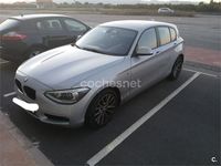 Usado BMW 118 Comfort Edition 143 CV (105 kW) 2014 Gris / plata Utilitario