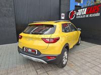Usado Kia Stonic 84 CV (61 kW) 2023 Amarillo SUV