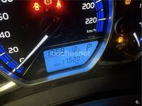 Usado Toyota Yaris Hybrid Active 100 CV (73 kW) 2015 Rojo Berlina