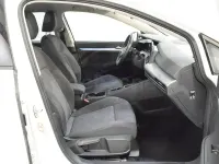 Usado VW Golf VIII Life 110 CV (80 kW) 2022 Blanco Familiar