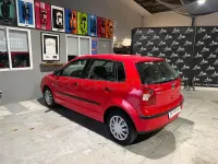 Usado VW Polo Conceptline 65 CV (47 kW) 2002 Rojo Utilitario