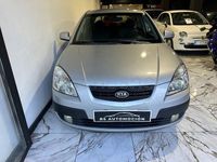 Używany Kia Rio EX 110 KM (80 kW) 2006 Szary Sedan/Limuzyna
