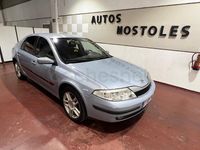 Usado Renault Laguna II Dynamique 120 CV (88 kW) 2001 Gris / plata Berlina