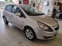 Usado Opel Corsa 95 CV (69 kW) 2010 Gris / plata Utilitario